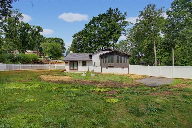 1550 Sauratown Road, Germanton, NC 27019