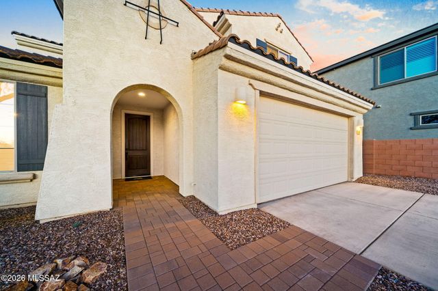 13474 E Silverra Place, Tucson, AZ 85747