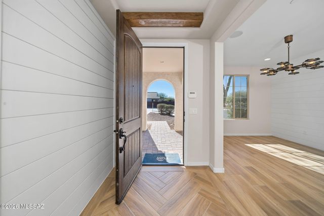 13474 E Silverra Place, Tucson, AZ 85747