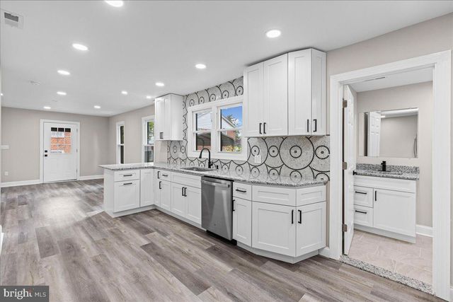 20 CHURCH ST, Penns Grove, NJ 08069