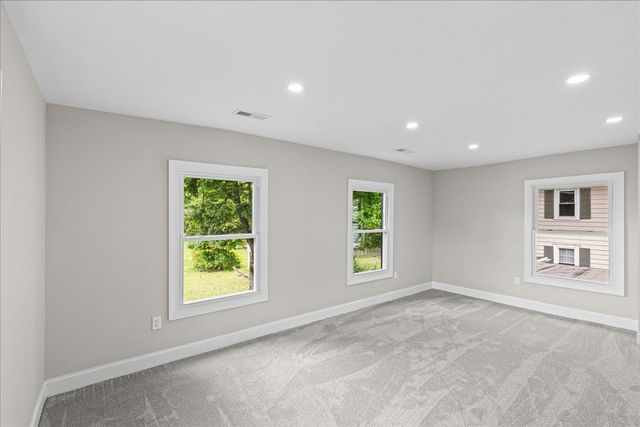 20 CHURCH ST, Penns Grove, NJ 08069