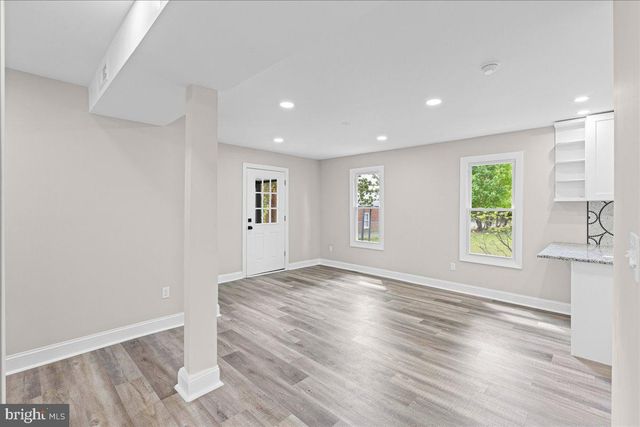 20 CHURCH ST, Penns Grove, NJ 08069