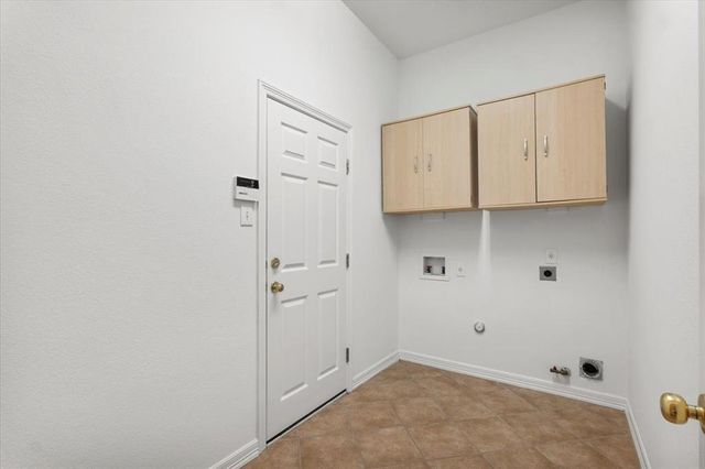 2127 Clear Lake PL, Round Rock, TX 78665