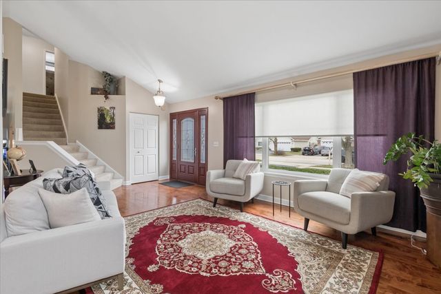 1237 Churchill Road, Bartlett, IL 60103