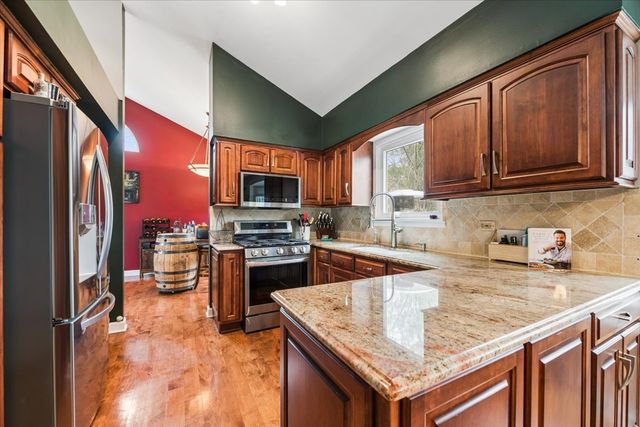 1237 Churchill Road, Bartlett, IL 60103