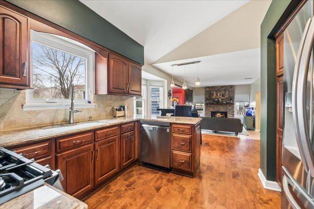 1237 Churchill Road, Bartlett, IL 60103
