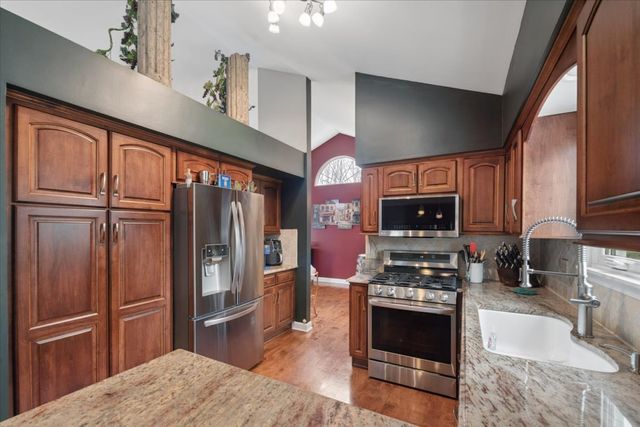 1237 Churchill Road, Bartlett, IL 60103