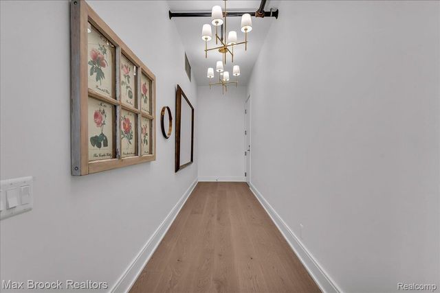 2051 Villa Road 302, Birmingham, MI 48009