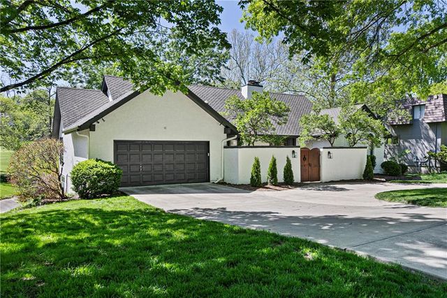 12600 Overbrook Road, Leawood, KS 66209
