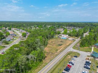 002 Three Rivers Road, Gulfport, MS 39503
