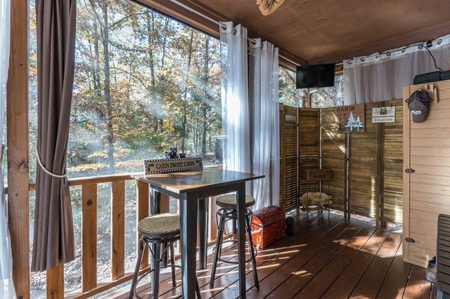 9 Settlers Crossing Way, Murphy, NC 28906