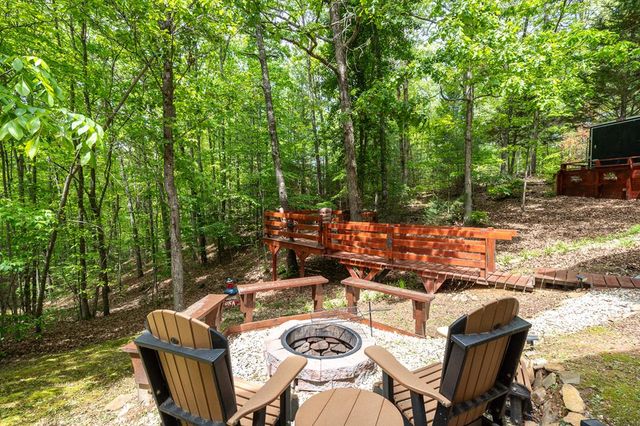 9 Settlers Crossing Way, Murphy, NC 28906