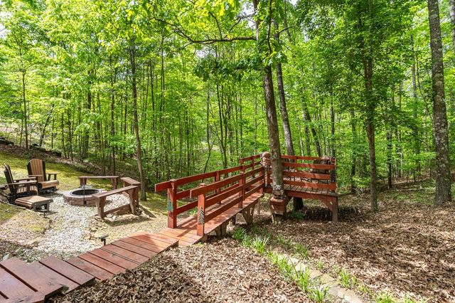 9 Settlers Crossing Way, Murphy, NC 28906