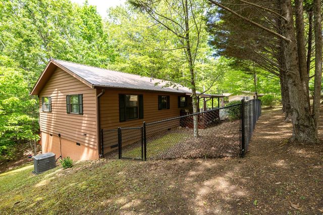 9 Settlers Crossing Way, Murphy, NC 28906