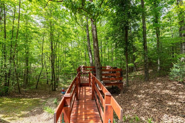 9 Settlers Crossing Way, Murphy, NC 28906