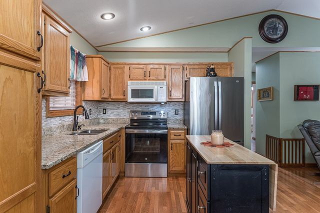 9 Settlers Crossing Way, Murphy, NC 28906