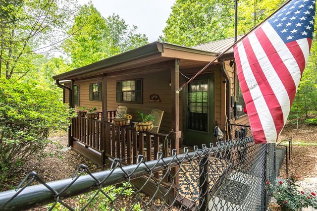 9 Settlers Crossing Way, Murphy, NC 28906