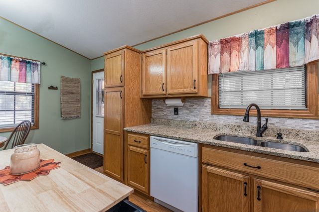 9 Settlers Crossing Way, Murphy, NC 28906