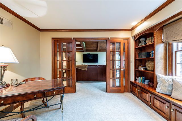 264 Cobblestone Dr, Hempfield Twp, PA 15601