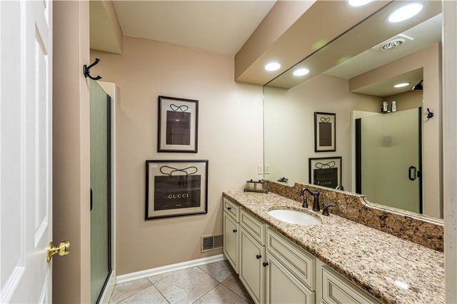 264 Cobblestone Dr, Hempfield Twp, PA 15601