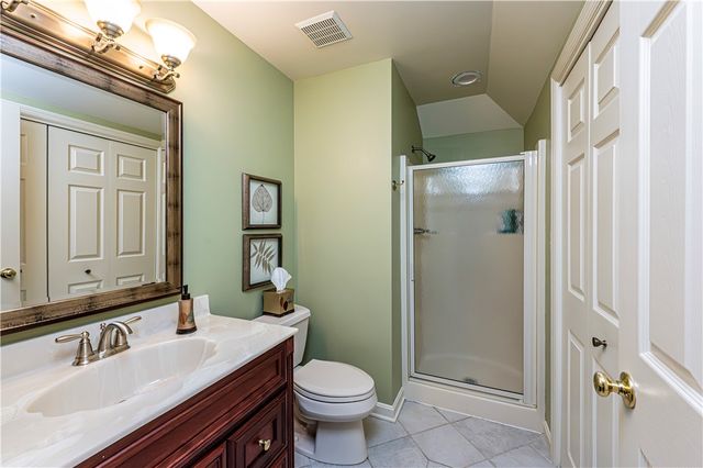 264 Cobblestone Dr, Hempfield Twp, PA 15601