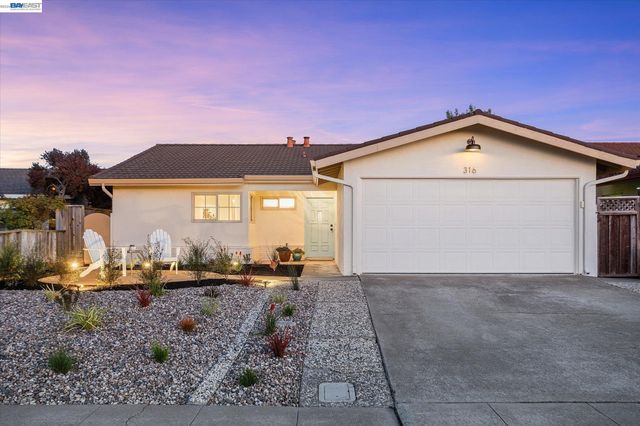 316 Fair Haven Rd, Alameda, CA 94501