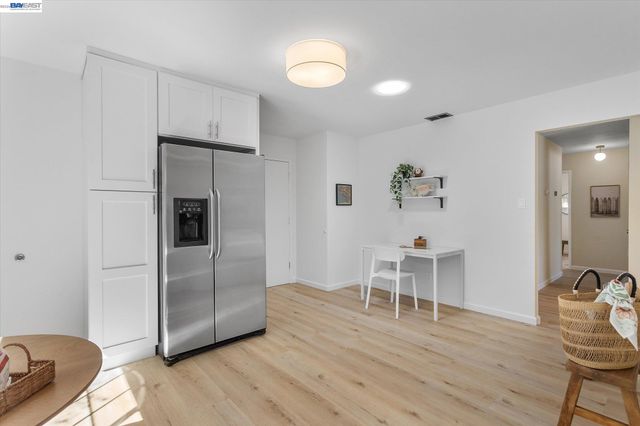316 Fair Haven Rd, Alameda, CA 94501