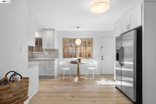 316 Fair Haven Rd, Alameda, CA 94501