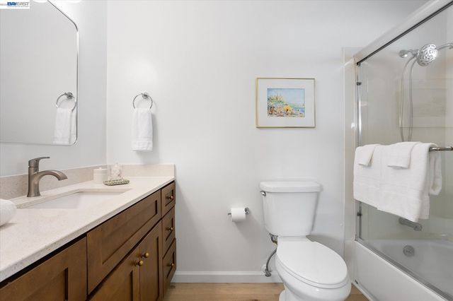 316 Fair Haven Rd, Alameda, CA 94501