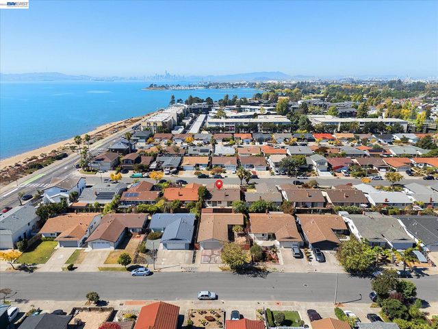 316 Fair Haven Rd, Alameda, CA 94501