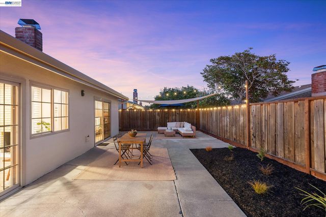 316 Fair Haven Rd, Alameda, CA 94501