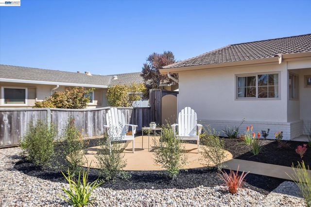 316 Fair Haven Rd, Alameda, CA 94501