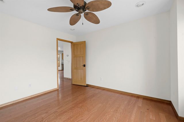 1005 15th Ave SE, Minot, ND 58701