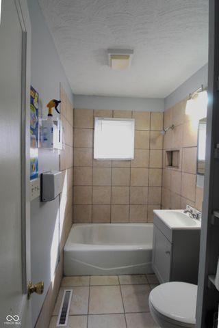2466 N Goodlet Avenue, Indianapolis, IN 46222