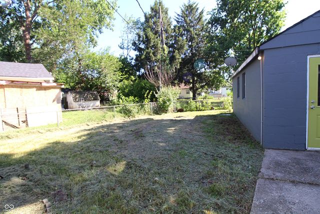 2466 N Goodlet Avenue, Indianapolis, IN 46222