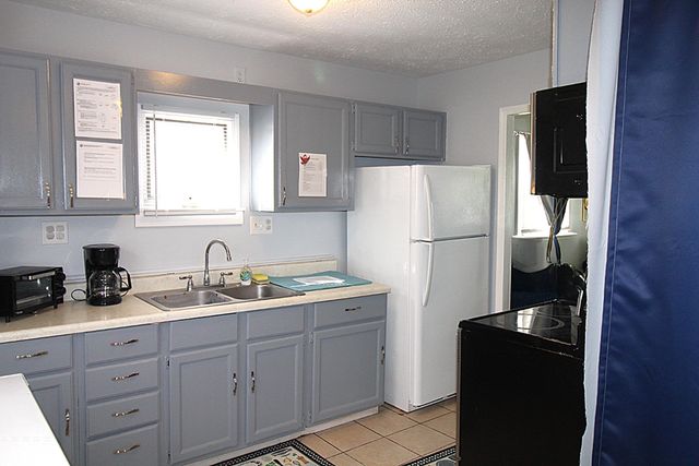 2466 N Goodlet Avenue, Indianapolis, IN 46222