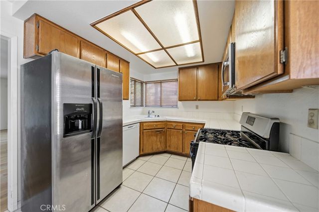 2817 Dartmouth, Lancaster, CA 93536