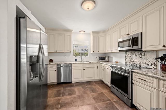 324 Janmar St, Denham Springs, LA 70726