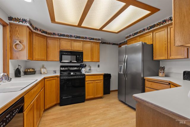 1639 N Interlachen Way, Meridian, ID 83646