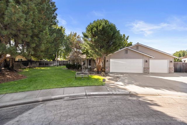 1639 N Interlachen Way, Meridian, ID 83646