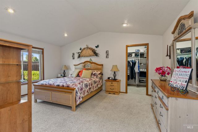 1639 N Interlachen Way, Meridian, ID 83646