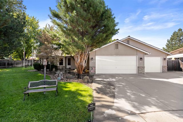 1639 N Interlachen Way, Meridian, ID 83646