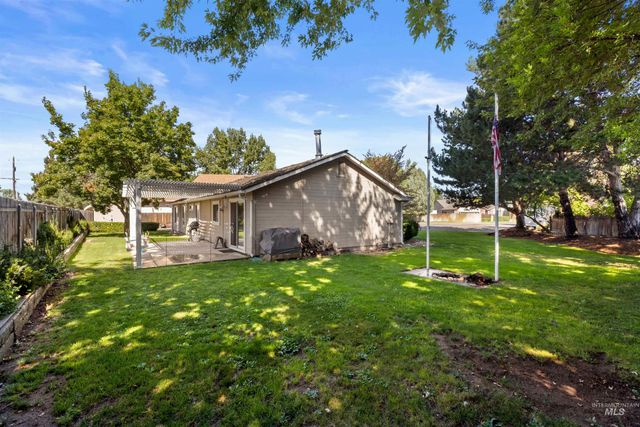 1639 N Interlachen Way, Meridian, ID 83646