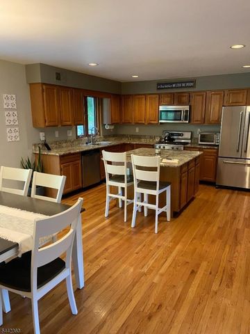 39 Radcliffe Dr, Sparta Twp., NJ 07871