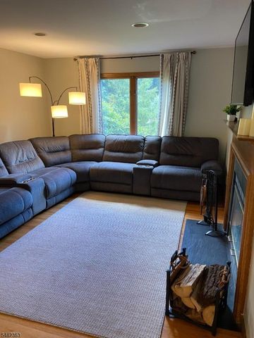 39 Radcliffe Dr, Sparta Twp., NJ 07871