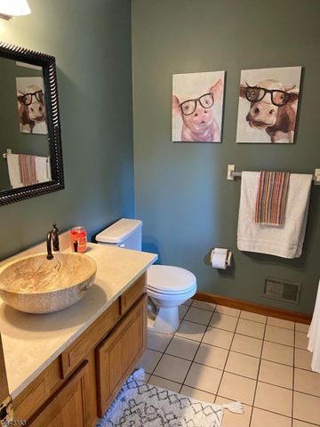 39 Radcliffe Dr, Sparta Twp., NJ 07871