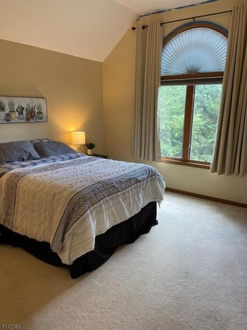 39 Radcliffe Dr, Sparta Twp., NJ 07871