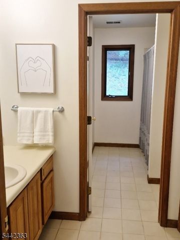 39 Radcliffe Dr, Sparta Twp., NJ 07871