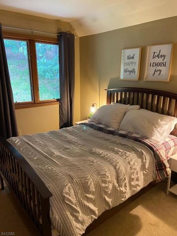 39 Radcliffe Dr, Sparta Twp., NJ 07871