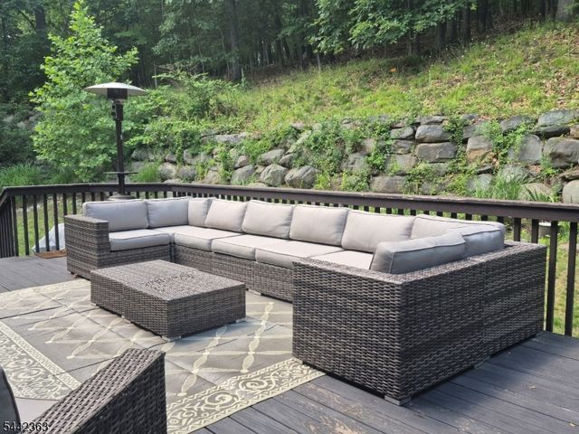 39 Radcliffe Dr, Sparta Twp., NJ 07871